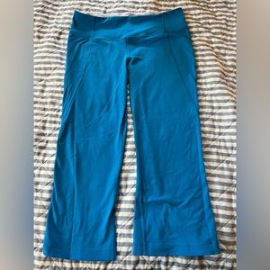 Cropped lululemon leggings.